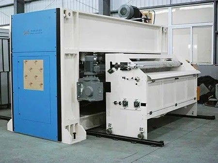 5m/Min 2000mm ~ 4500mm Macchine per perforare aghi per la pulizia automatica Velour Needle Loom